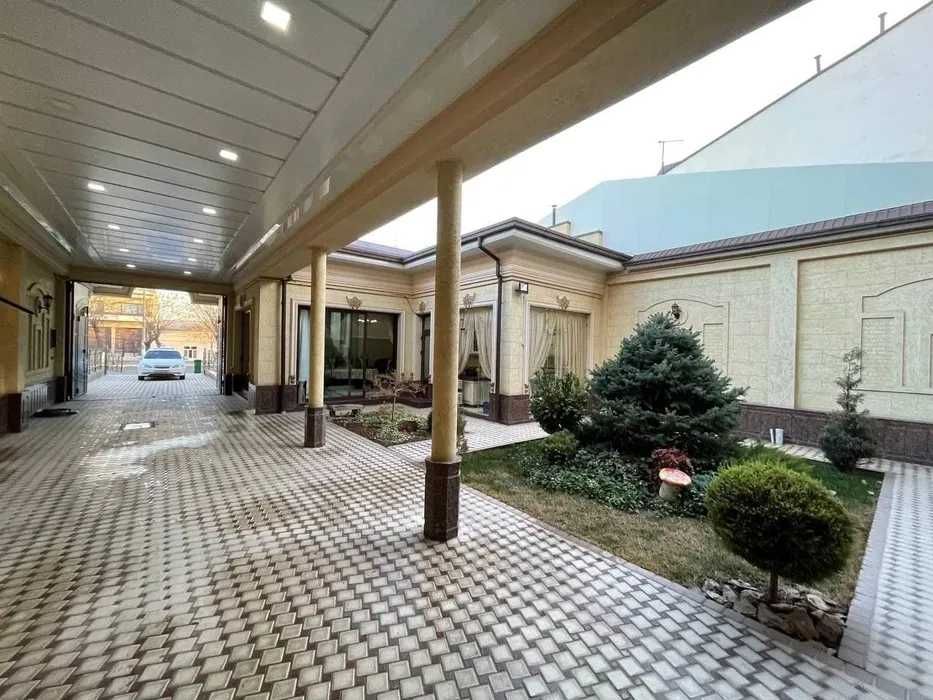 Сдаётся Евродом под Офис/Садик, возле Хокимията вдоль дороги / id888 /