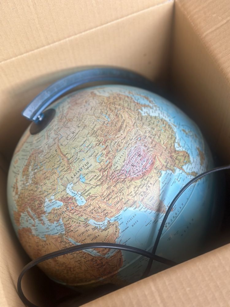 Светещ глобус 25 см (globe lumineux )