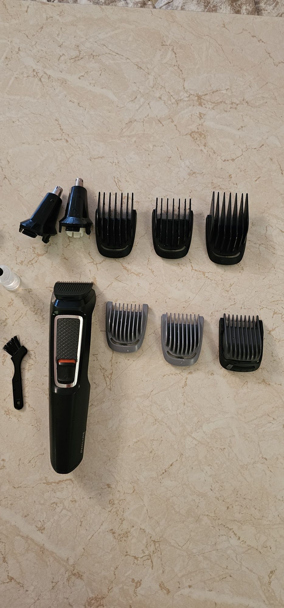 Машинка за подстригване/ тример за бръснене Филипс.  Philips one blade