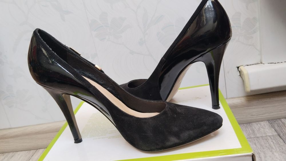 Продаю Туфли в отличном состоянии на вечерний выход