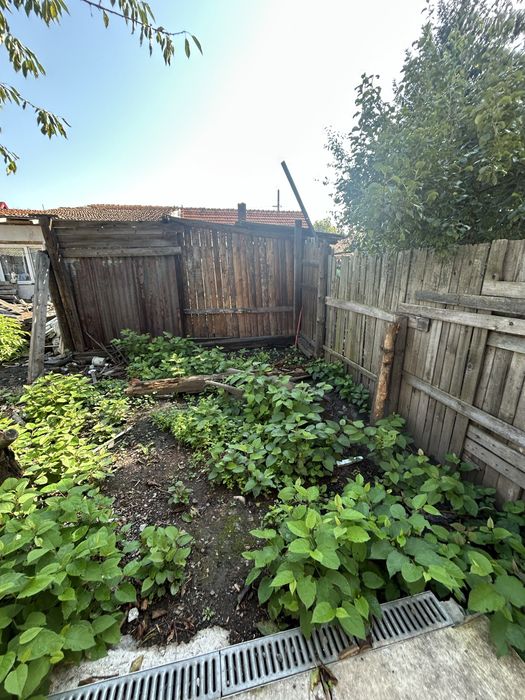 Vând casă in zona Colonie !