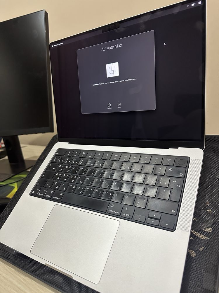 Macbook pro 14 inch m2pro (icloud)