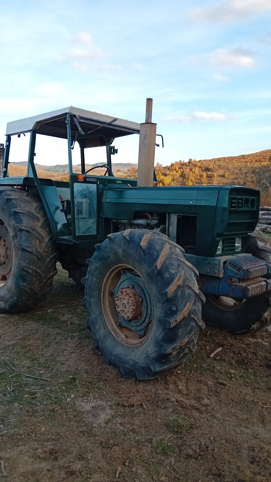 Vand tractor ebro 6100 sau schimb cu atv!