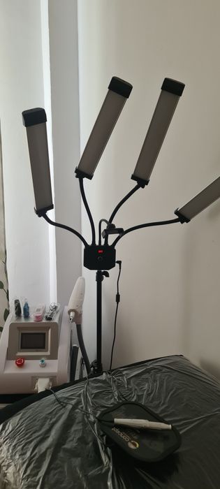 Lampa 4 brate mobile,3 lumini cu intensitate
