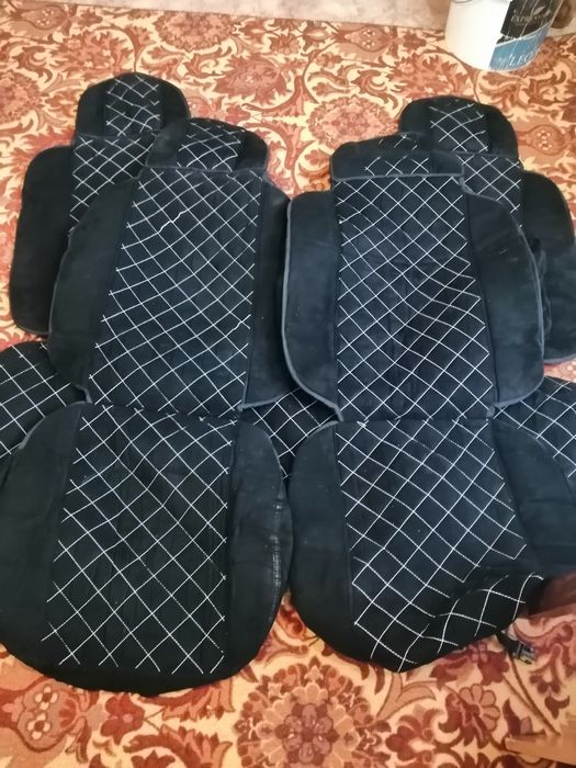 Продам чехол автомобильный