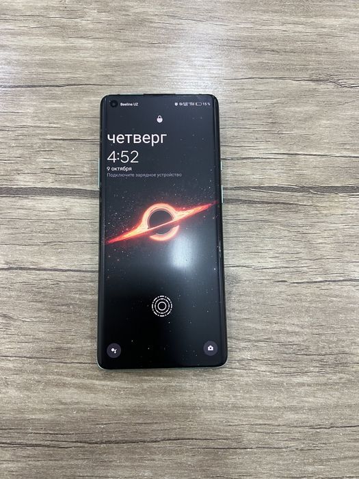 One plus 8 pro 12/256 gb