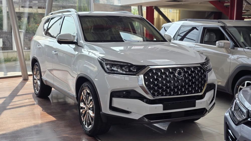SsangYong REXTON Rexton Echipare Full Option - Premium Plus