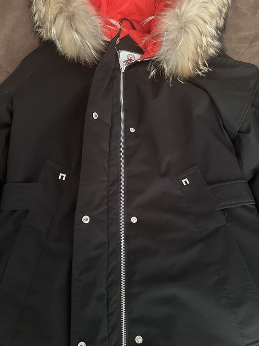 Продам зимнюю куртку размер М