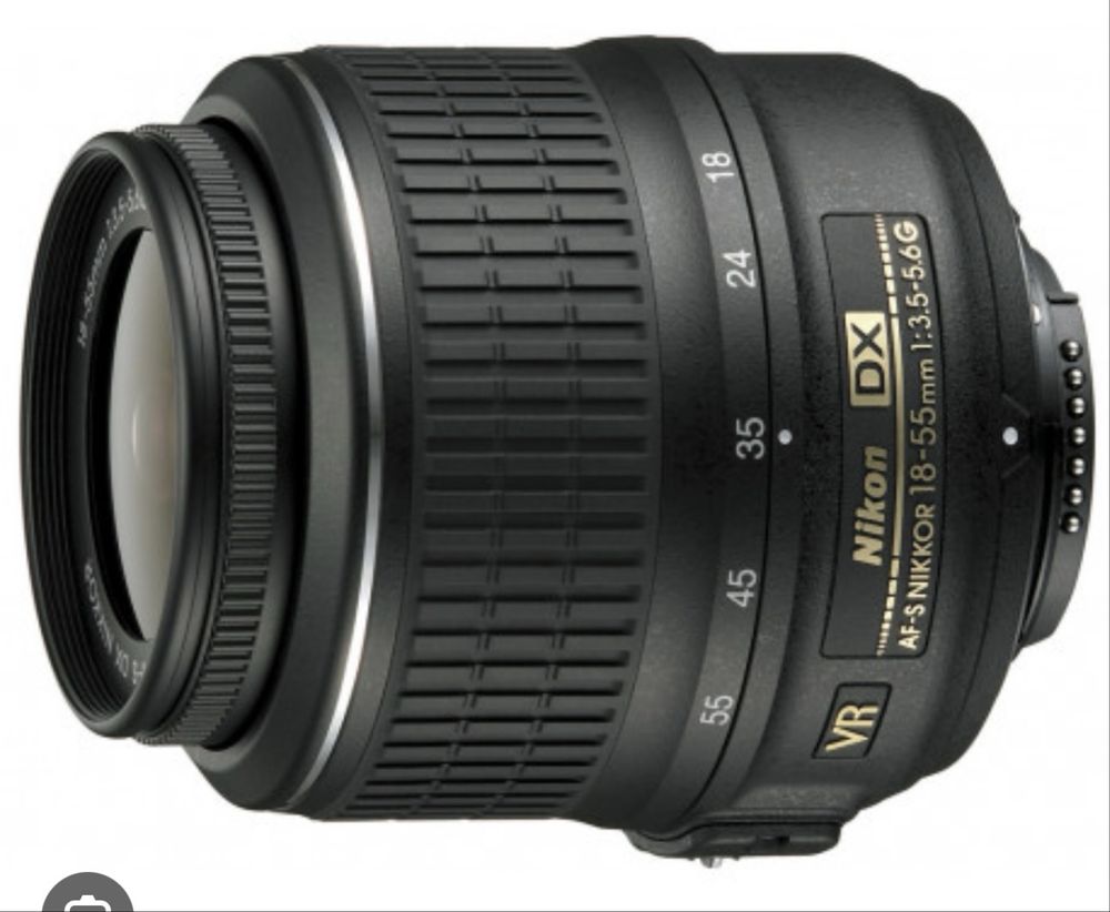 Nikon D5100 + Обектив Nikor 18-55mm