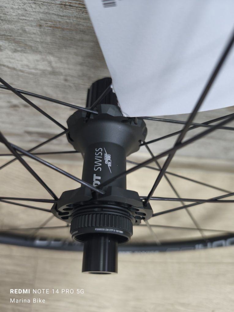 НОВИ алуминиеви шосейни капли DT Swiss PR1400 DiCut Disc
