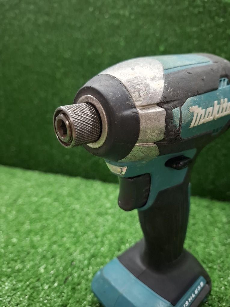 Безчетков импакт на Makita DTD153