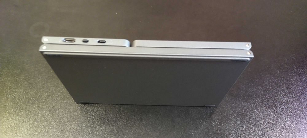 Tastatura pliabila si touchpad