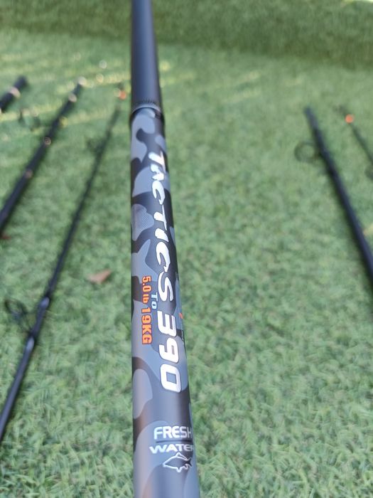 SET 3 Lansete Diamant alb Tactics 3.90m 5LBS 3 segmente + 3 Mulinete