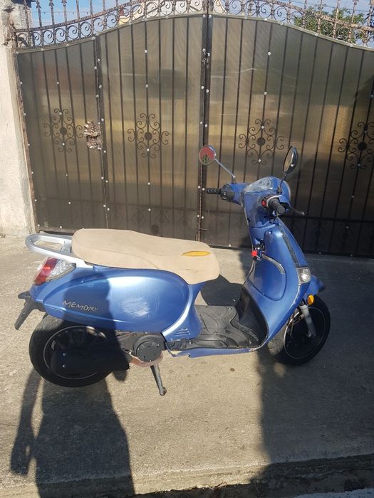 Vând scuter 50cc