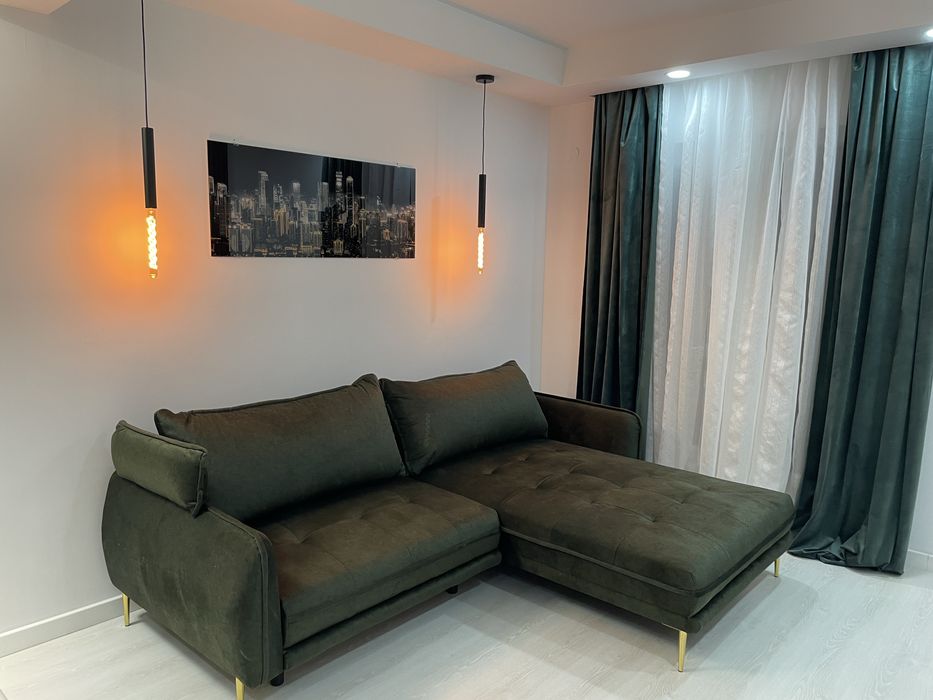 Apartament 3 camere Cosmopolis- prima inchiriere- parcare- proprietar