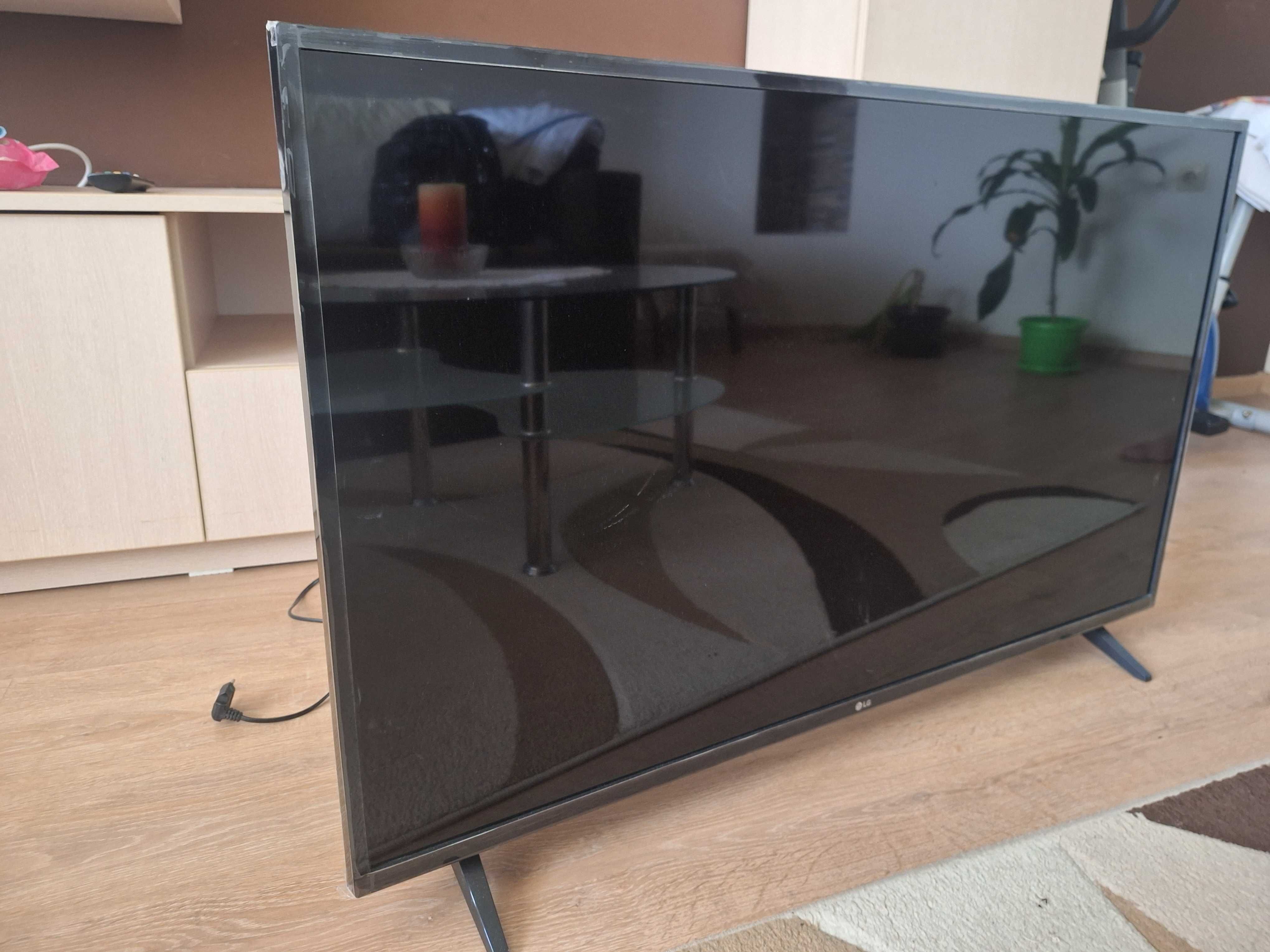 Продавам телевизор  LG  43 инча