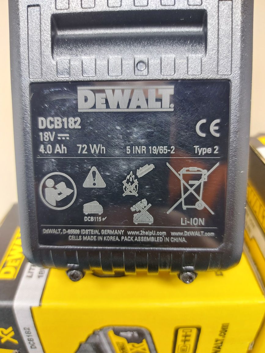 .Нови батерии Dewalt DCB182 4ah