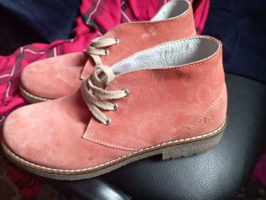 Vând ghete piele femei