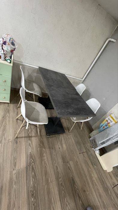 Продам стол и стулья