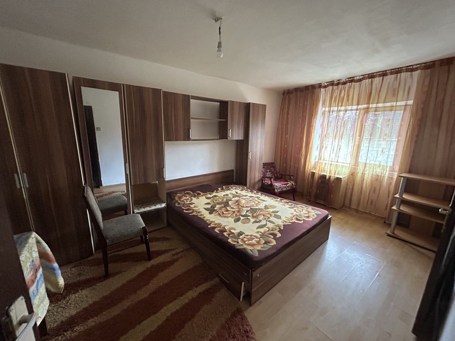 Vand Garsoniera zona debarcader