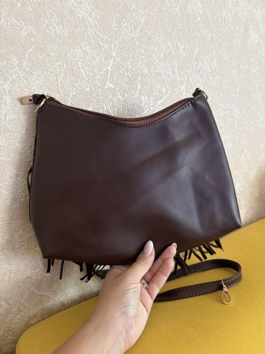 Дамска чанта велур и кожа