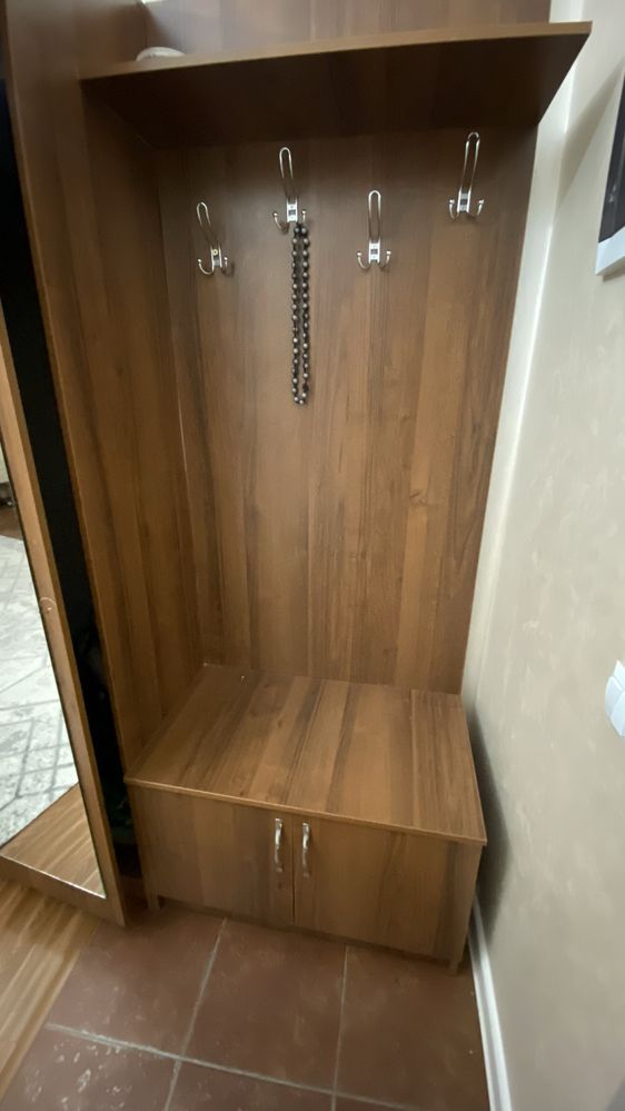 Шкаф для прихожей