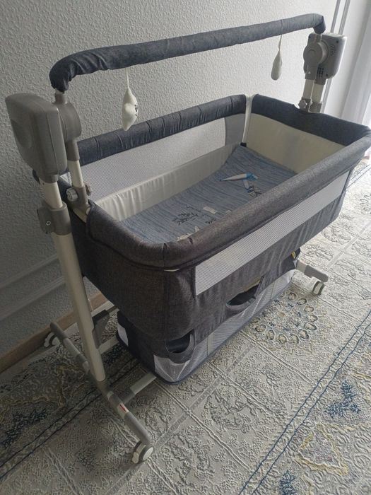 Продам детскую кроватку