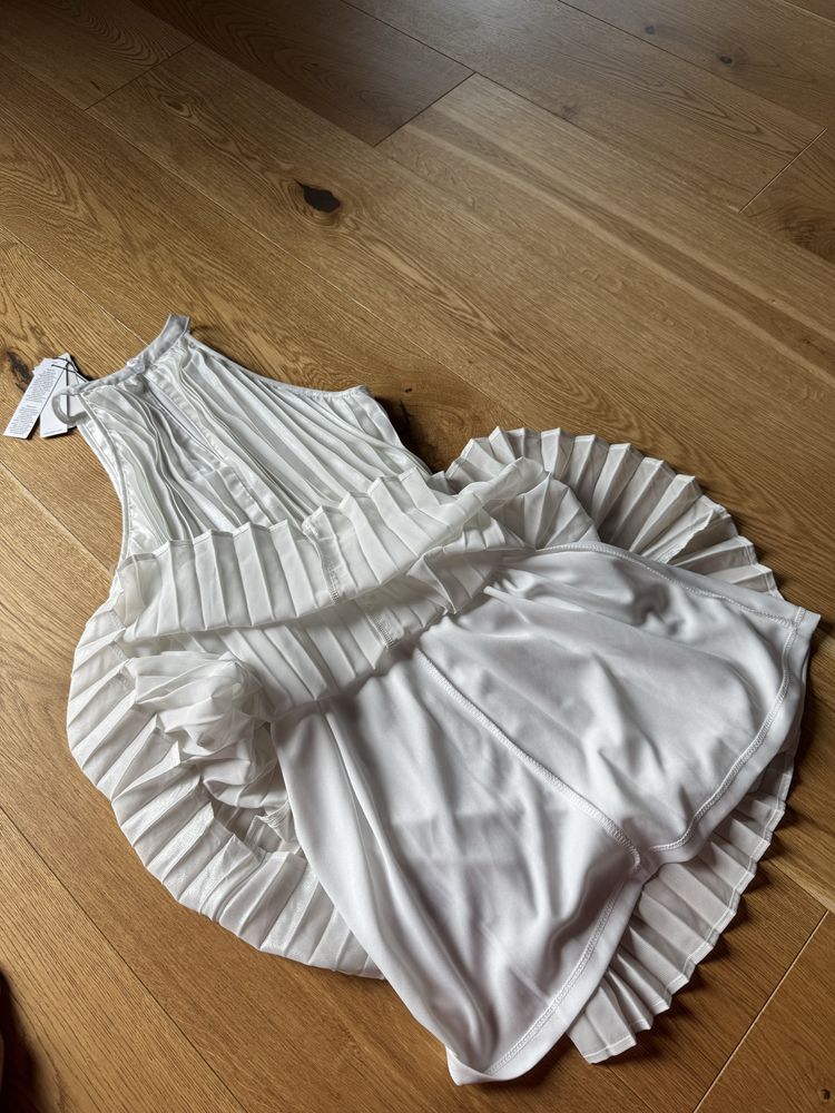 Vand rochie Calvin Klein, noua cu eticheta marime 12 ani