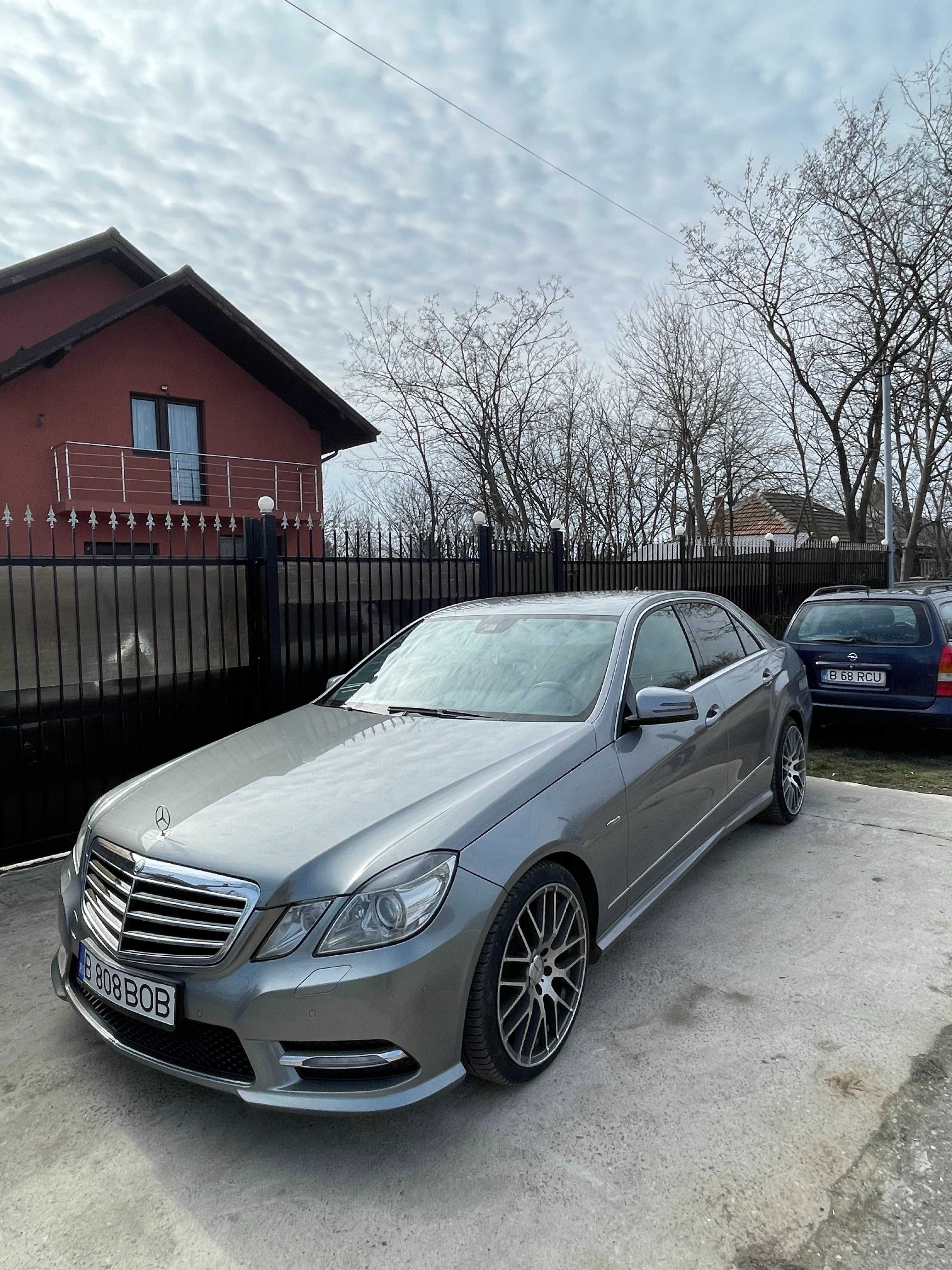 Mercedes-Benz E 200 BlueEFFICIENCY 7G-TRONIC Avantgarde