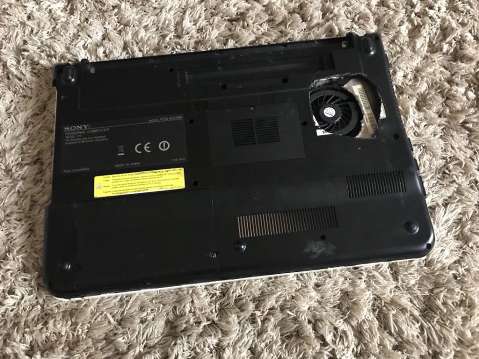 Vând/schimb/dezmembrez Laptop Sony Vaio VPCEA1S1E PCG-61211M