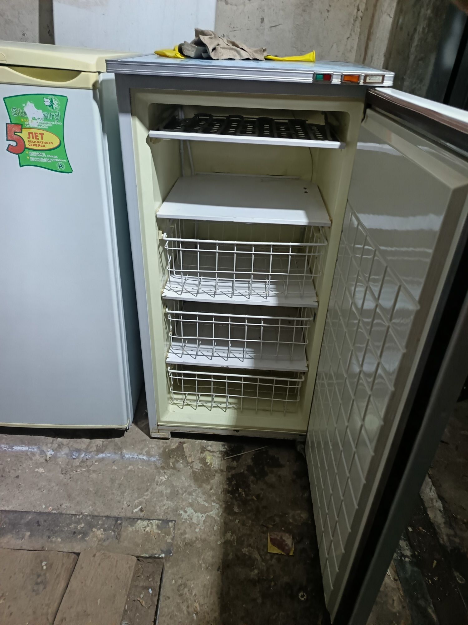 Продам морозильник  Минск (Атлант)