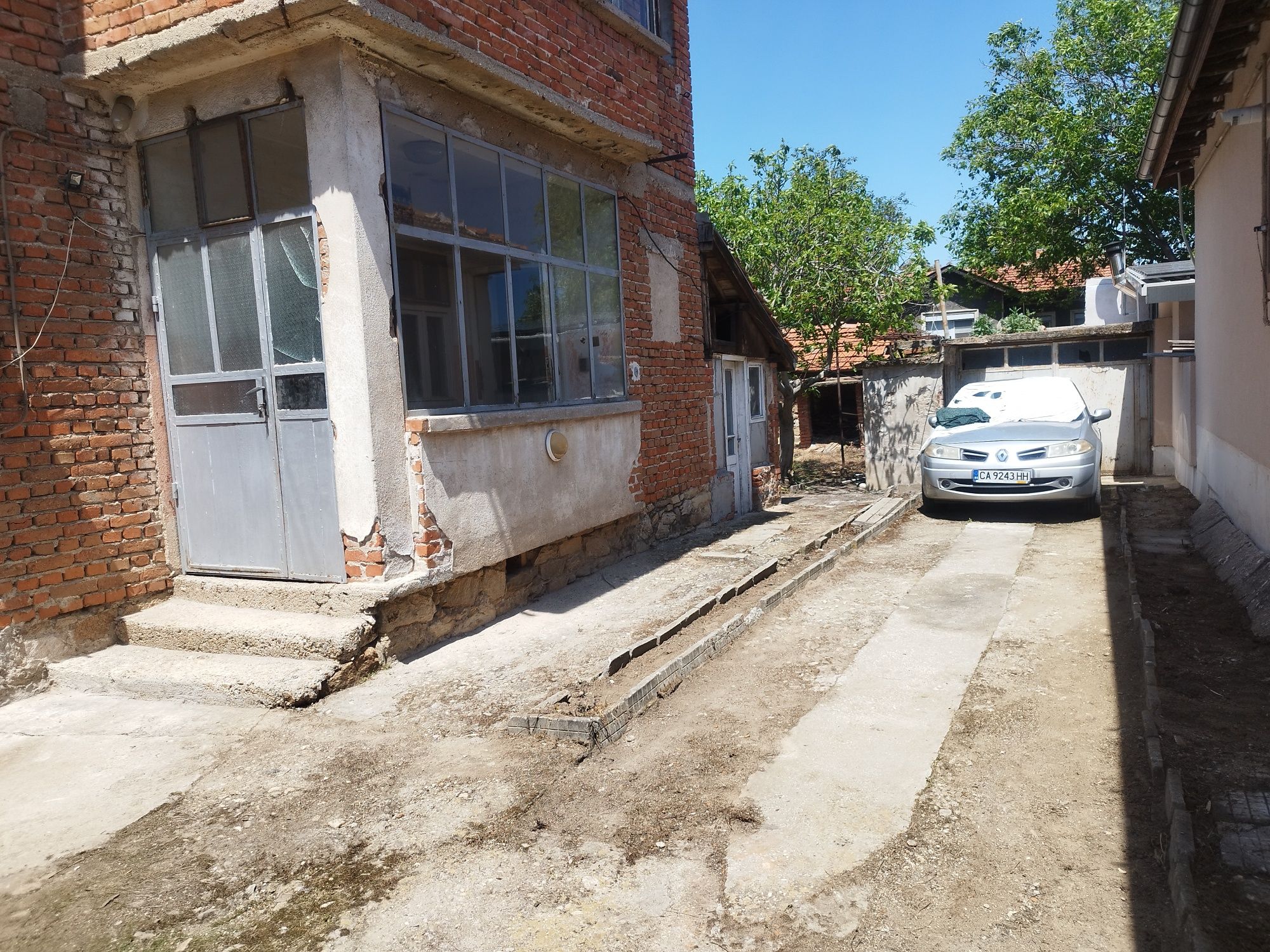 Продавам къща в Харманли
