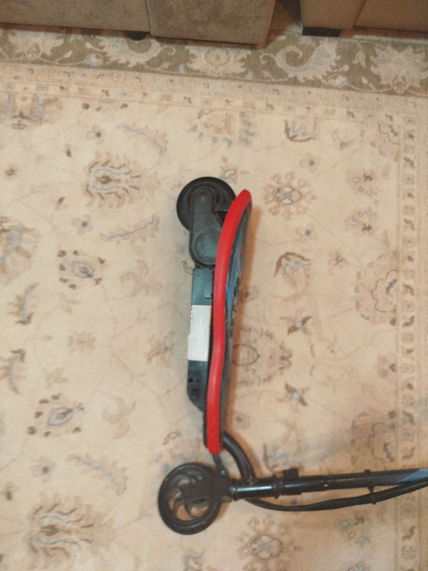 Vând trotinetă electrică pentru copii/adulți E-SCOOTER Born to ride