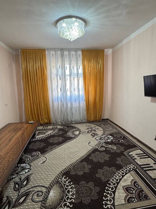 Сдаётся 3х ком квартира на 5 этаже, ор;7 мкр