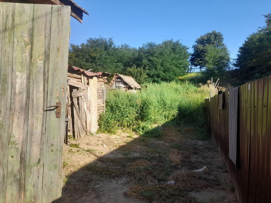 Închiriez casă pe perioada lunga