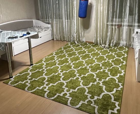 Палас в мараканским стиле, травка