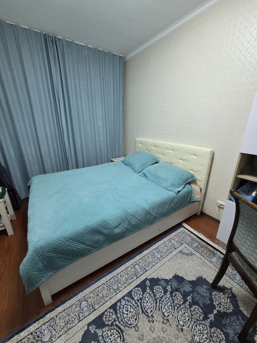 Двуспальная кровать