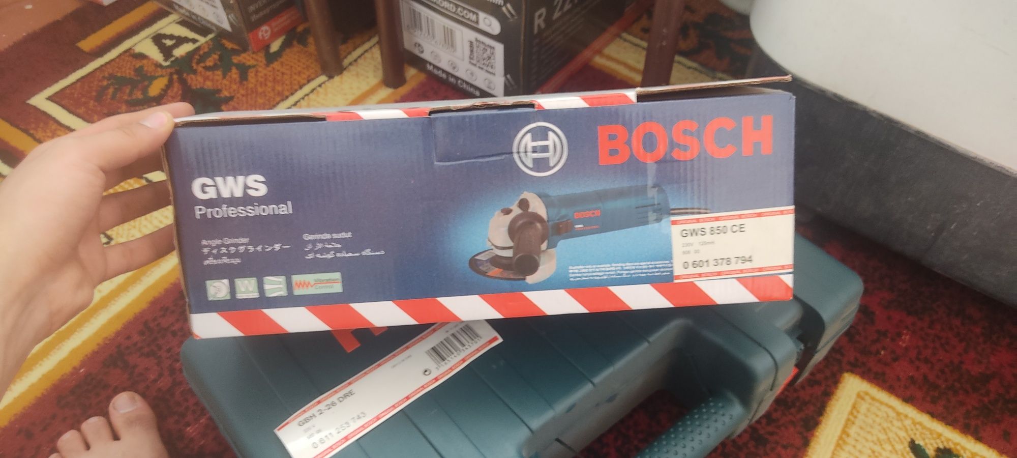 продаётся сварка аппарат 2 , болгарка  2, шурпавер и  перфоратор  bosc