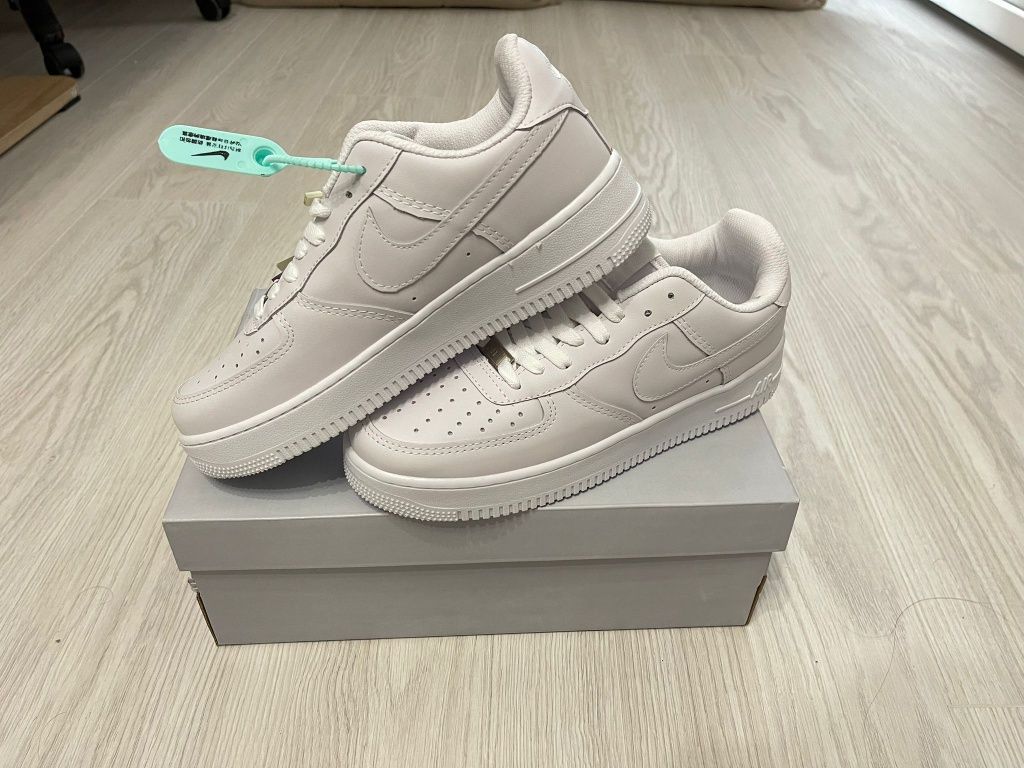 Adidasi AIR FORCE 1 Nike triplewhite premium