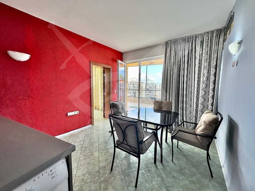 Продава се Тристаен апартамент в к.к. Слънчев бряг - 136 кв.м за 589 €/кв.м - Снимка #2