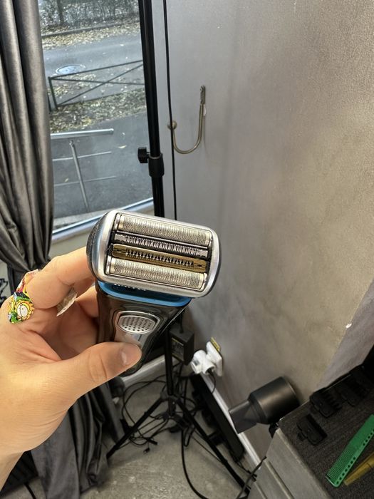 Vand shaver braun seria 9