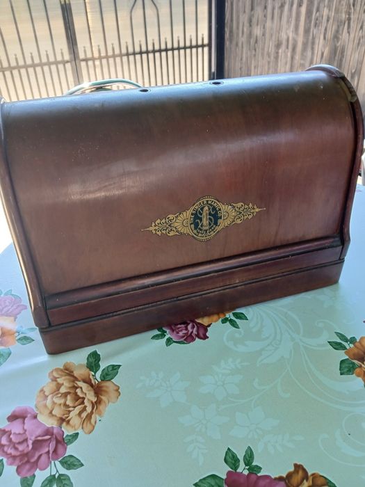 Masina de cusut singer perfect functionala care a depasit 100 de ani!