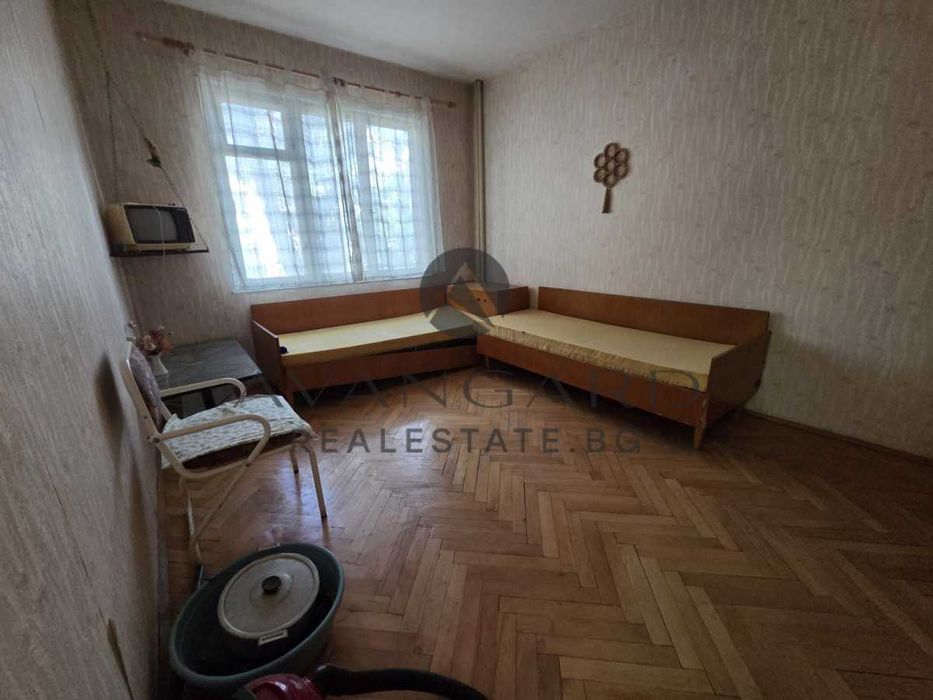 Продава се Тристаен апартамент в Пловдив, Кючук Париж - 80 кв.м за 1425 €/кв.м - Снимка #3