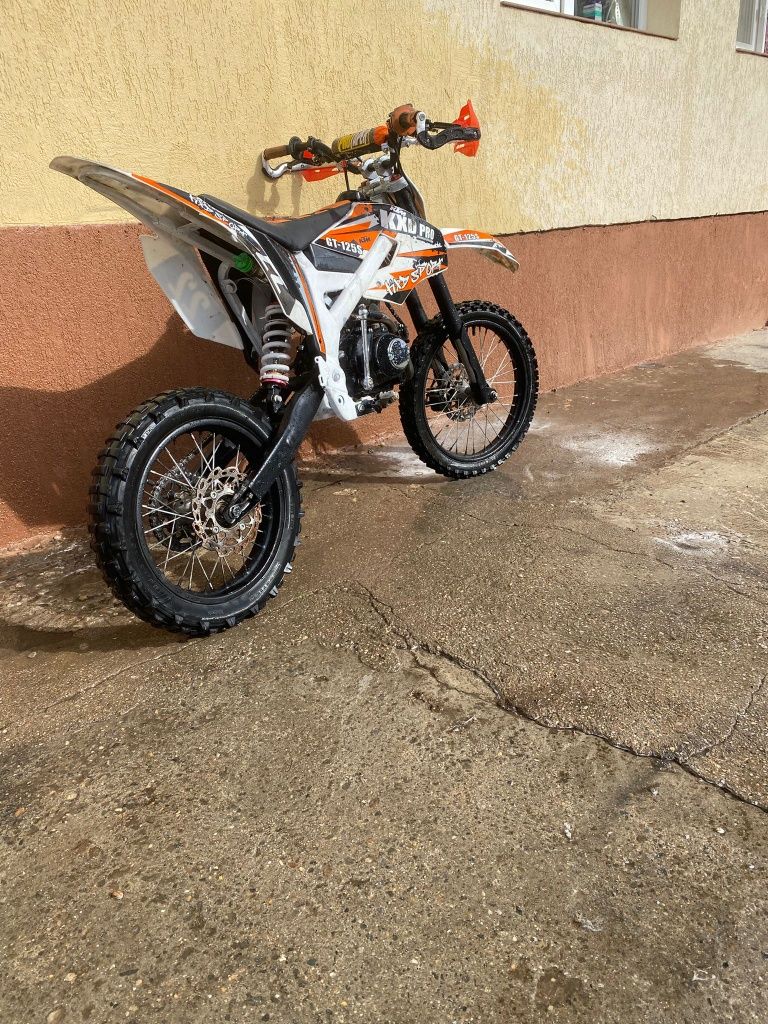 Vând Cross kxd 125