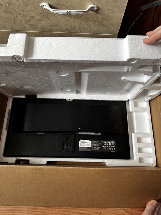 2 монитора на запчасти