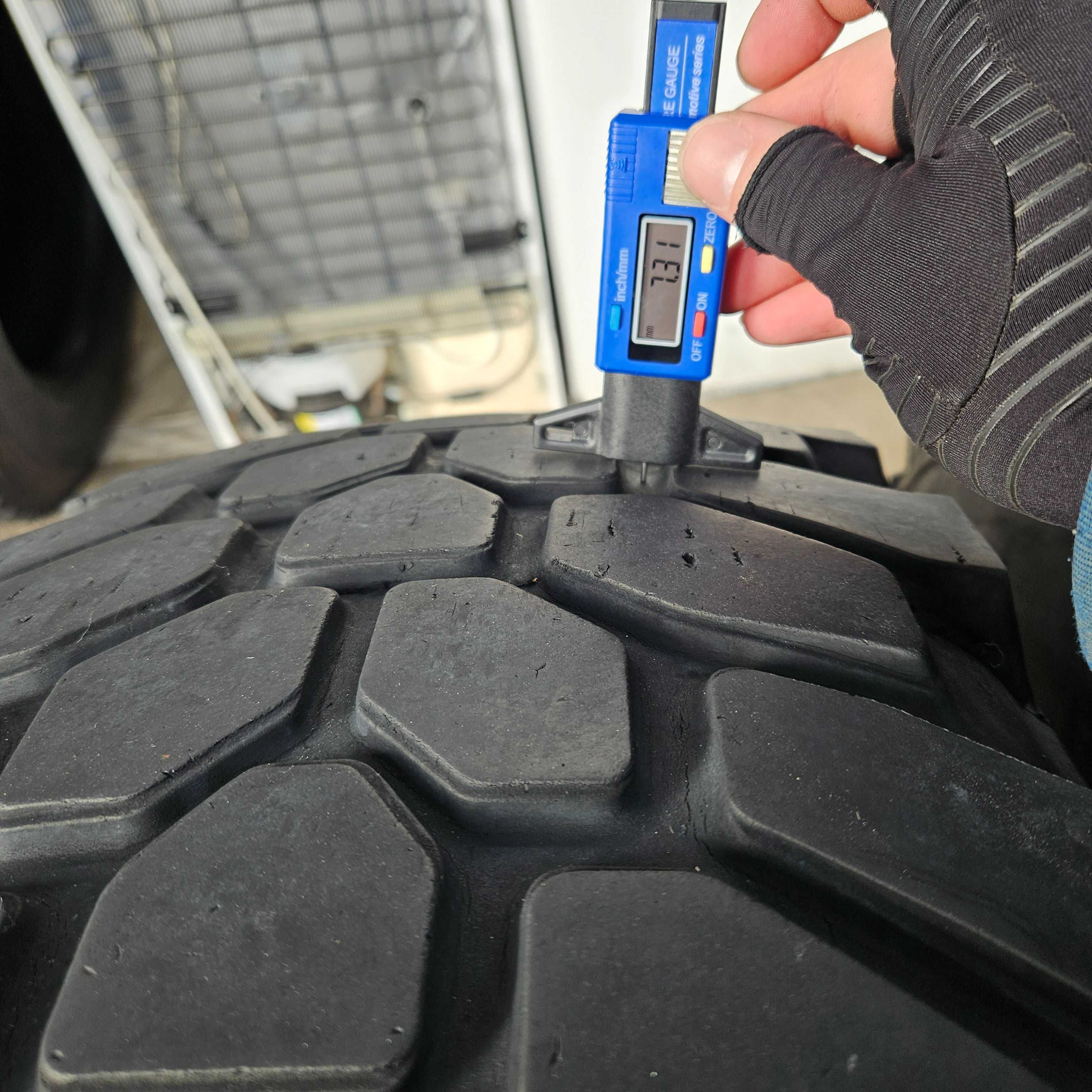 2 тежкотоварни гуми 12.5R20 (335/80R20) Dunlop SP PG8 MPT 147K Germany