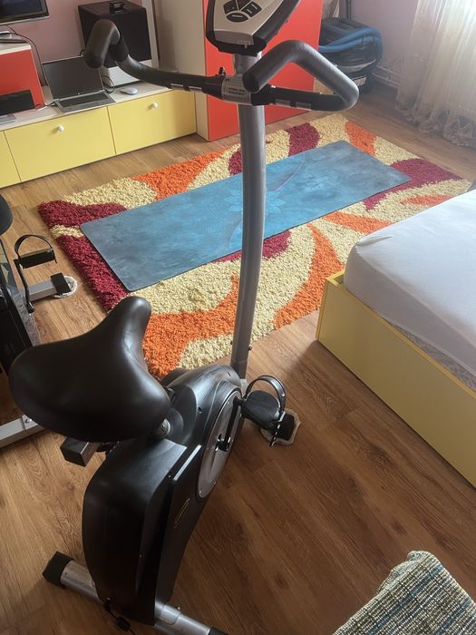Două Biciclete Fitness