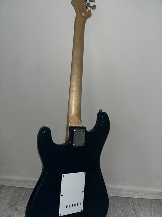 Електрическа китара НОВА