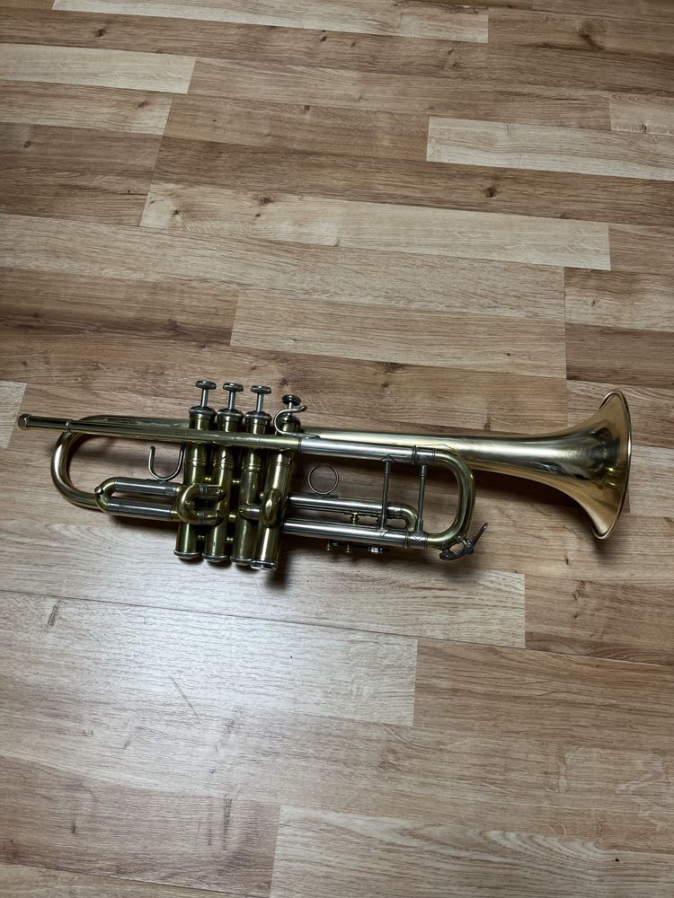 Тромпет Vincent Bach Stradivarius Quartertone