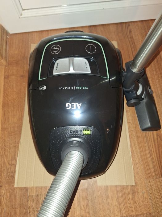 Aspirator Aeg fără sac